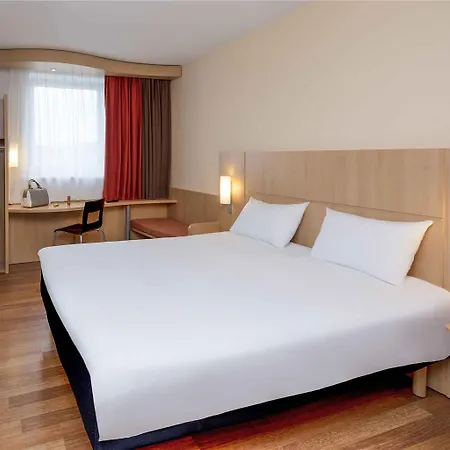Ibis Belval Hotel 3*