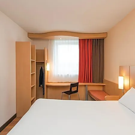 Ibis Belval