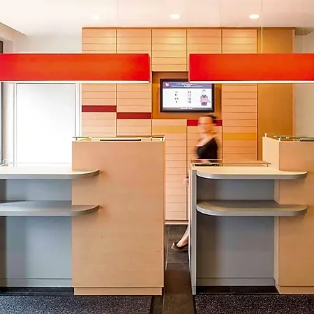 Ibis Belval