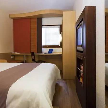 Ibis Belval Hotell